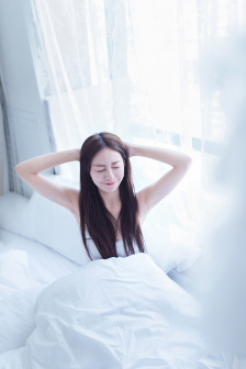 很黄很黄的喂奶小说